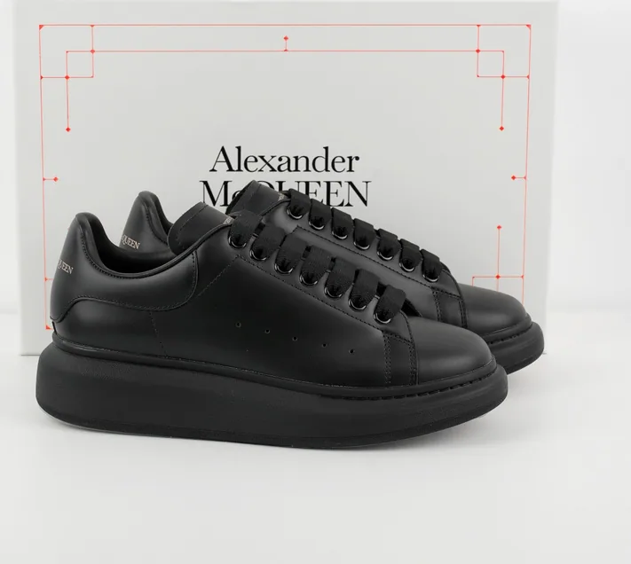 Alexander McQueen Full Black