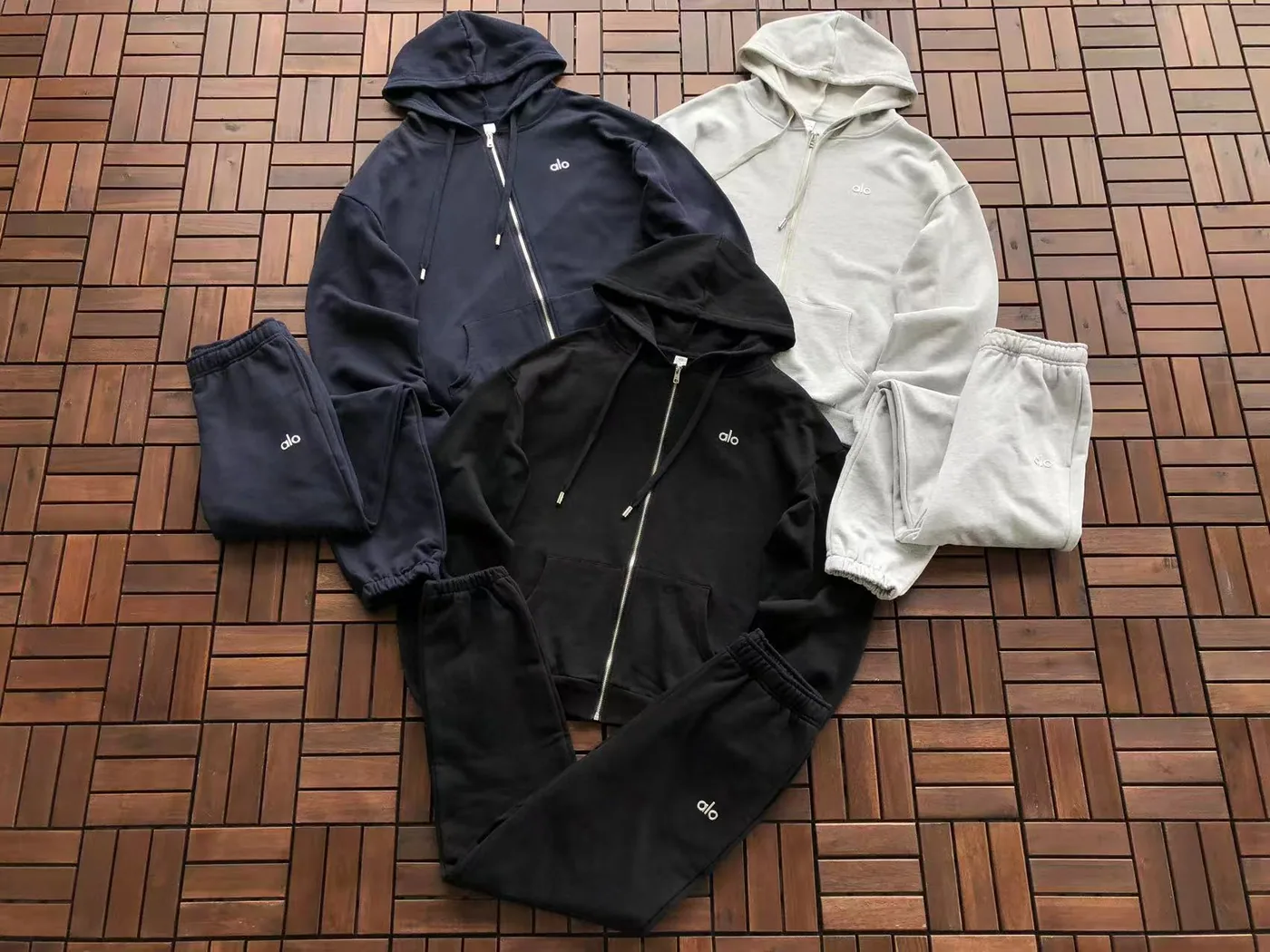Conjunto Alo Zipper Capucha