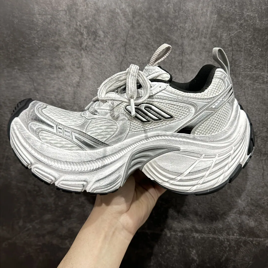 Balenciaga 12XL 9