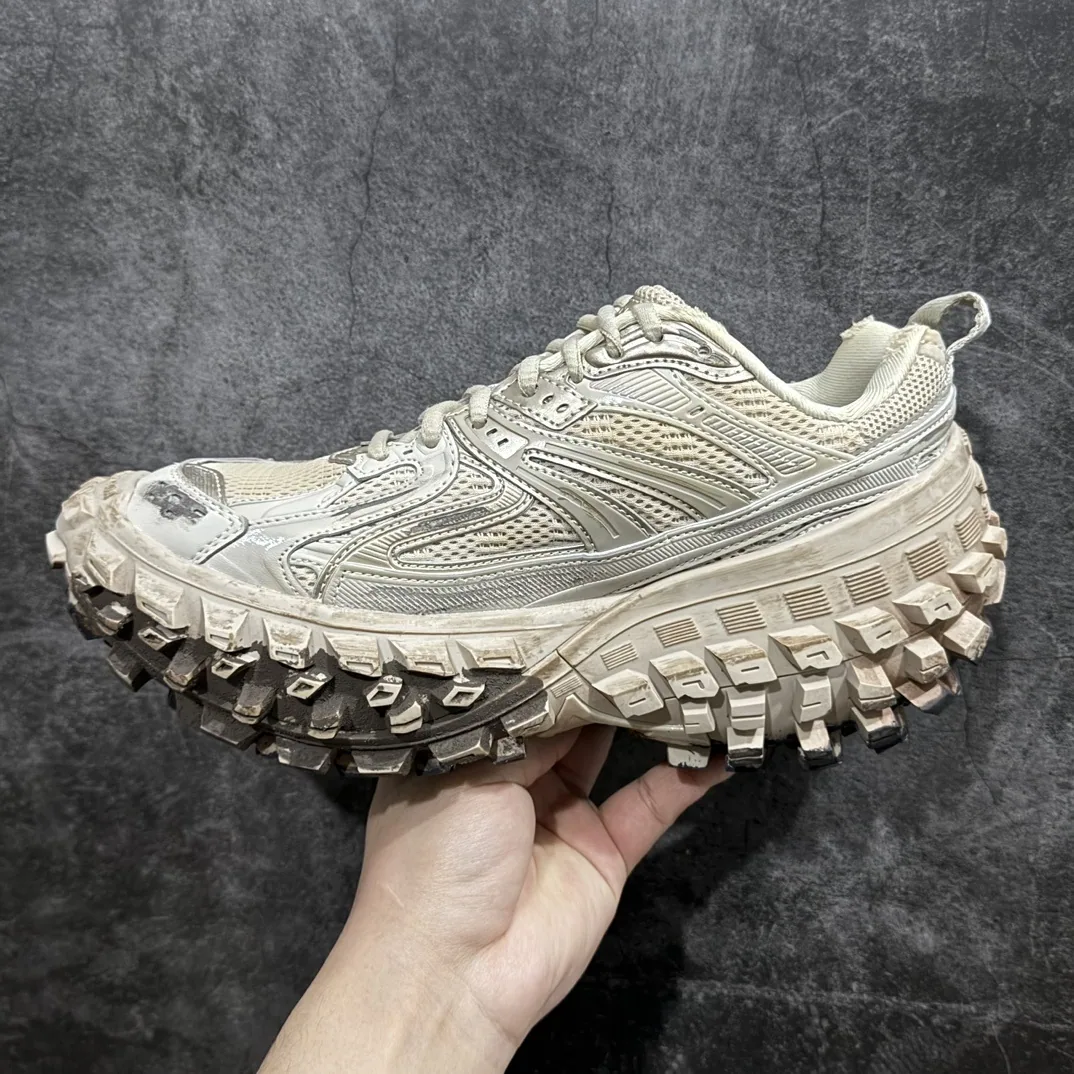 Balenciaga Defender Cafe