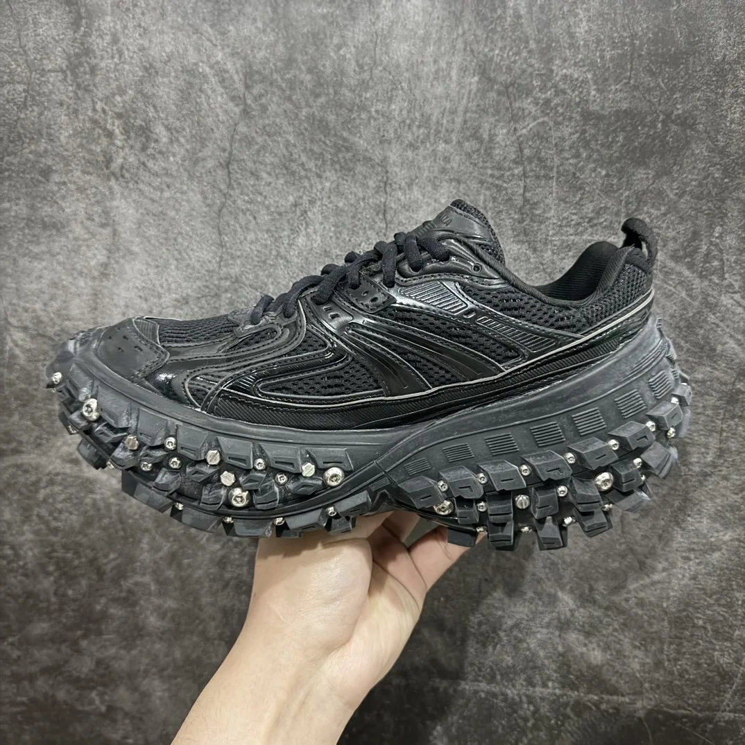 Balenciaga Defender Negro