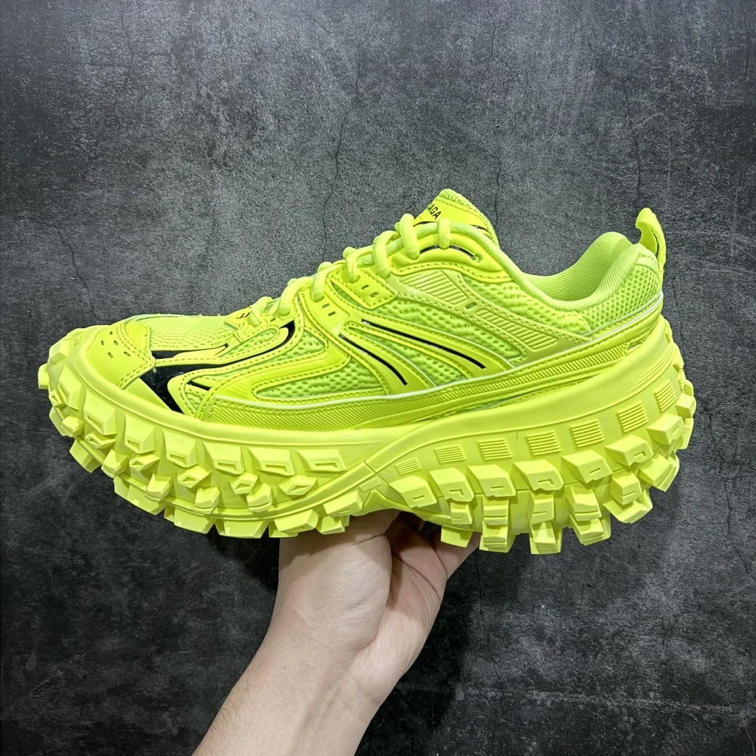 Balenciaga Defender Verde Neon
