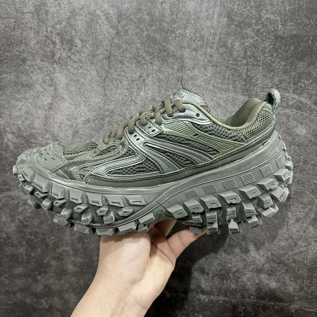 Balenciaga Defender Verde Oscuro