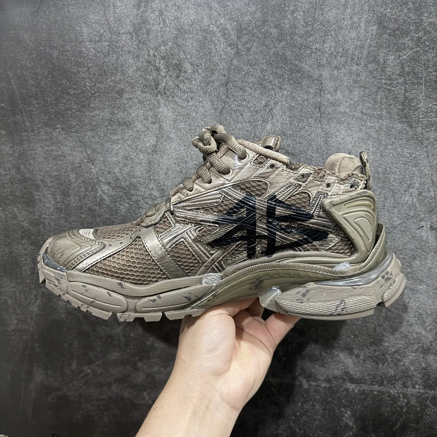 Balenciaga Runner Cafe