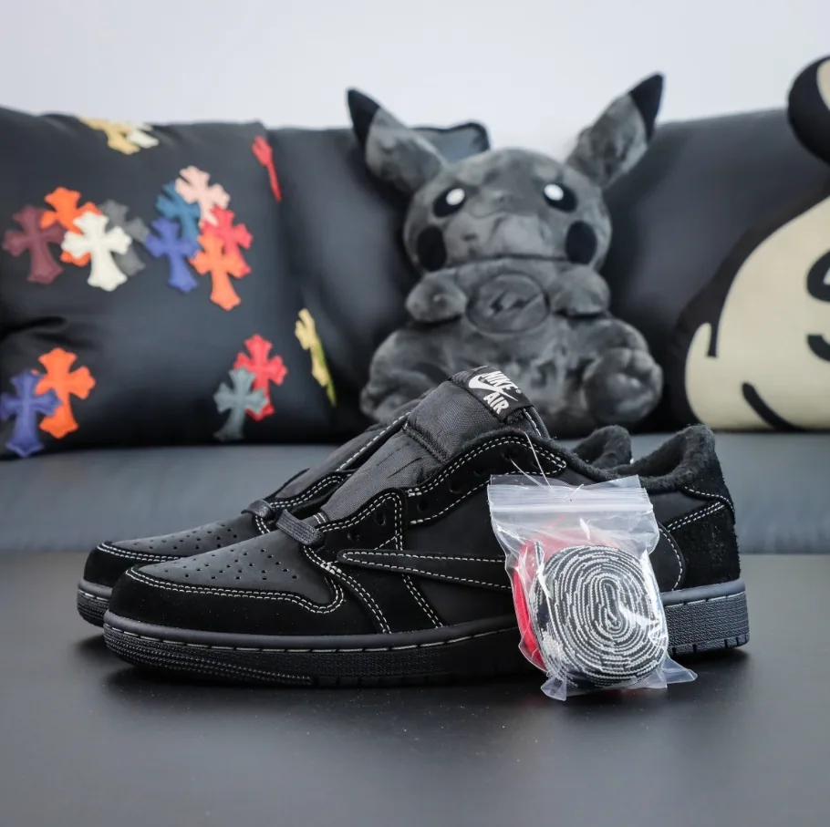 Jordan 1 Black Phantom