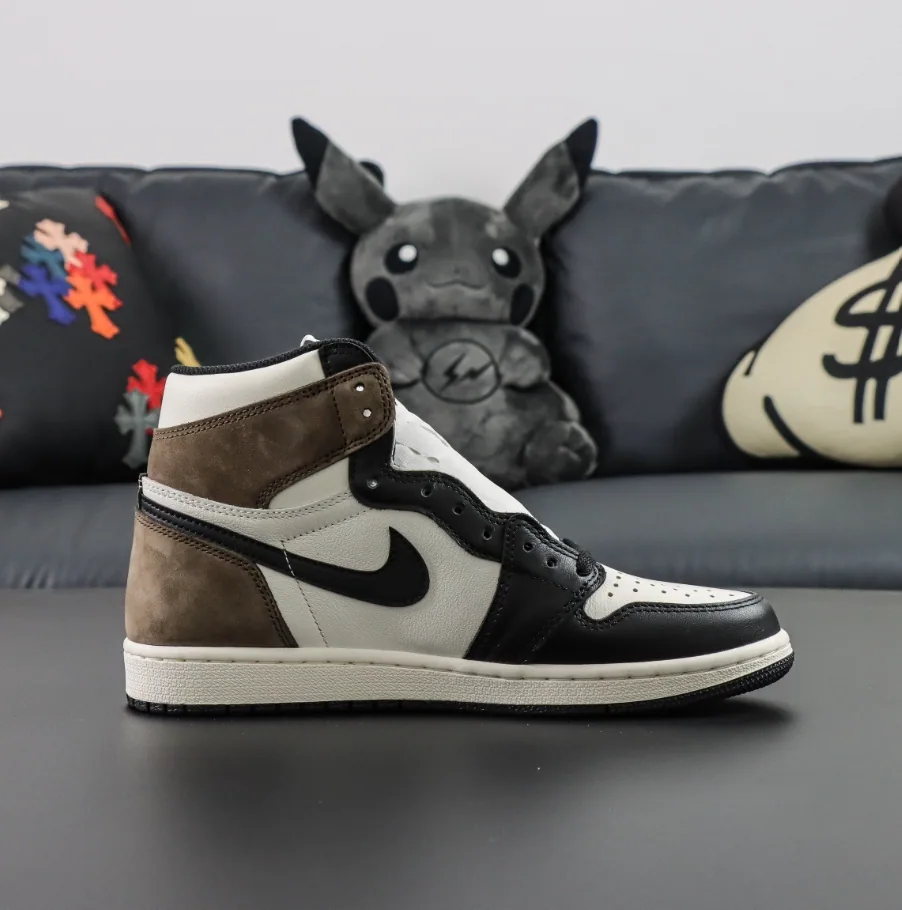 Jordan 1 Retro OG Dark Mocha