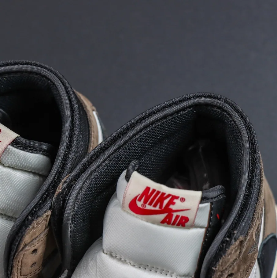 Jordan 1 X Travis Scott High