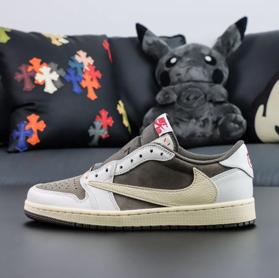 Jordan 1 Reverse Mocha