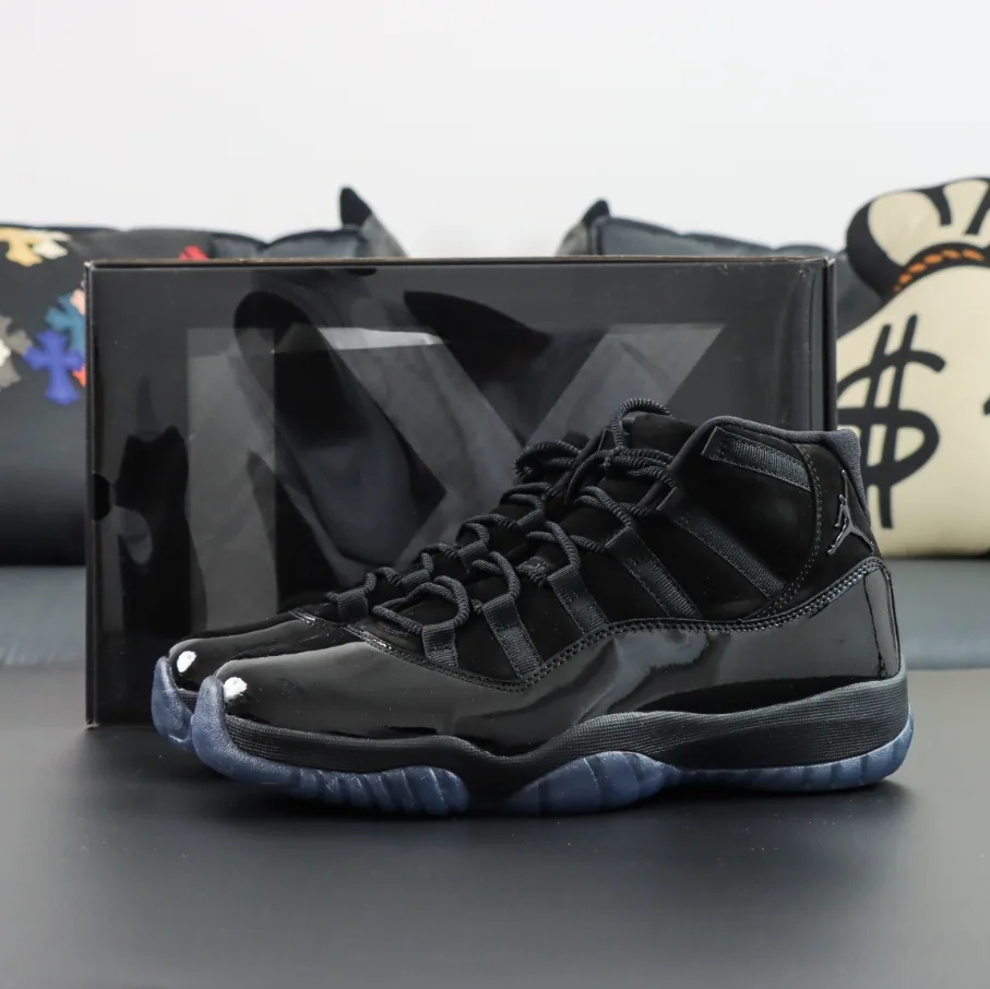 AJ11 Cap And Gown
