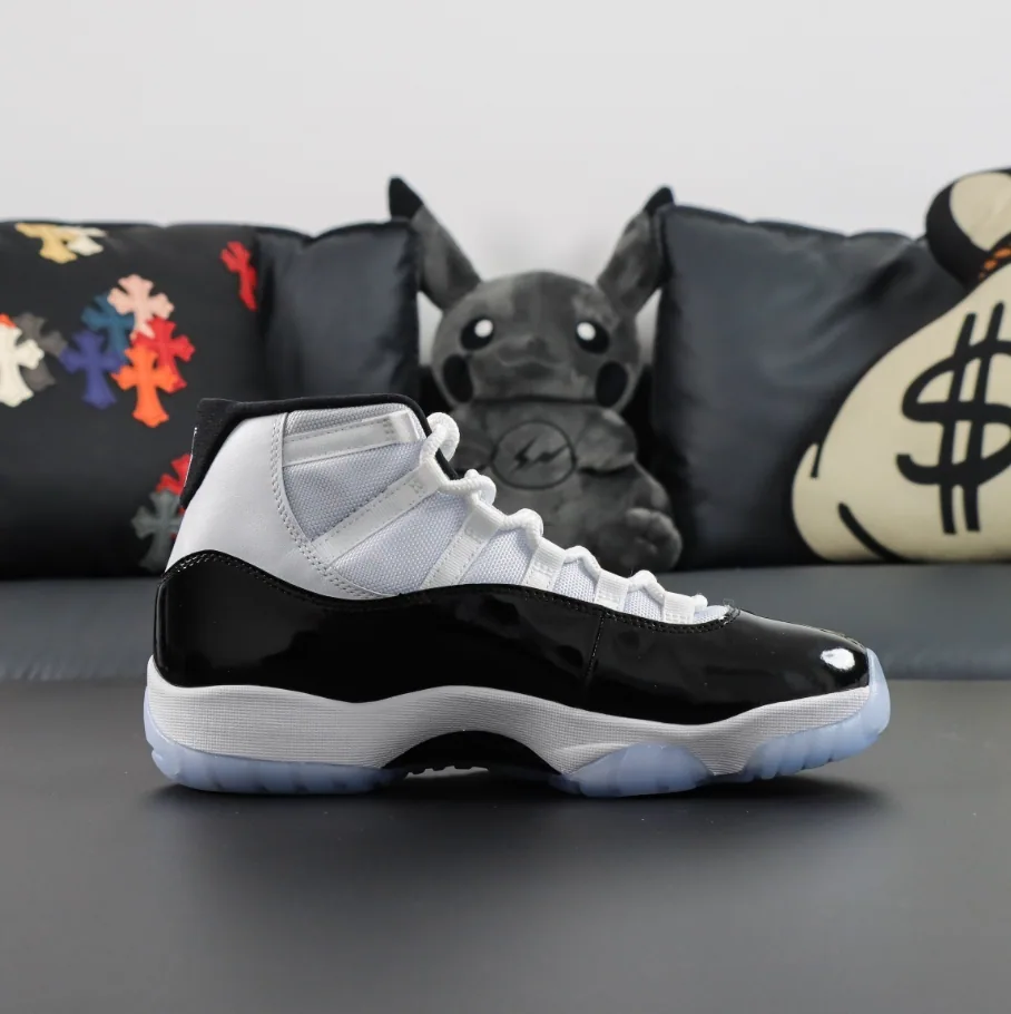 AJ11 Retro Cherry