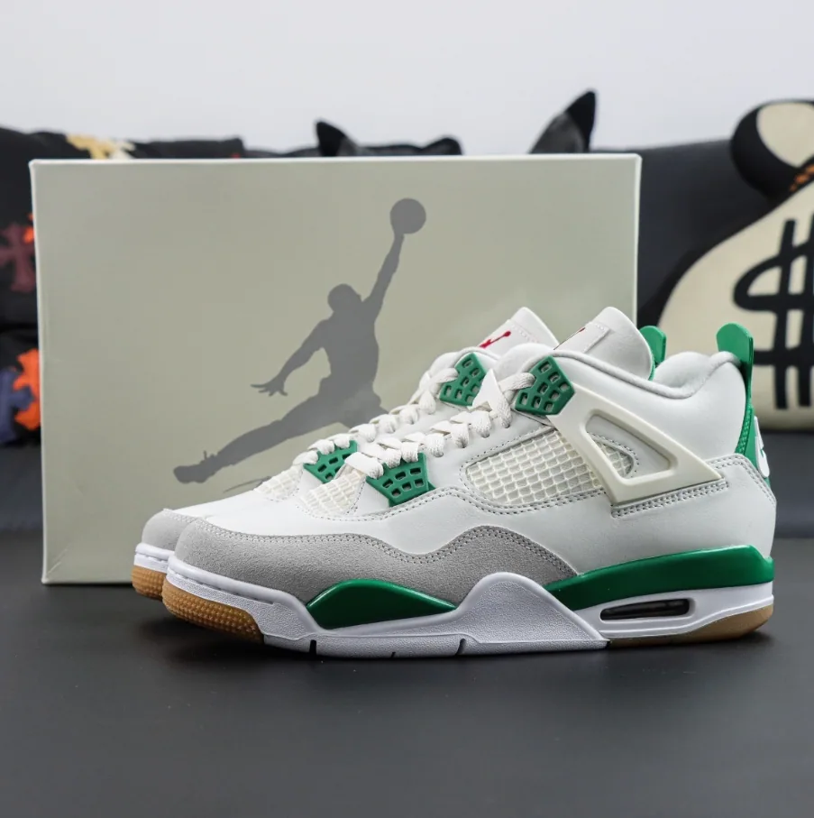 Jordan 4 Pine Green