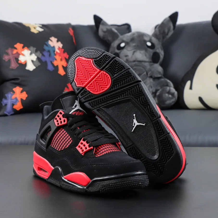 Jordan 4 Retro Thunder Red