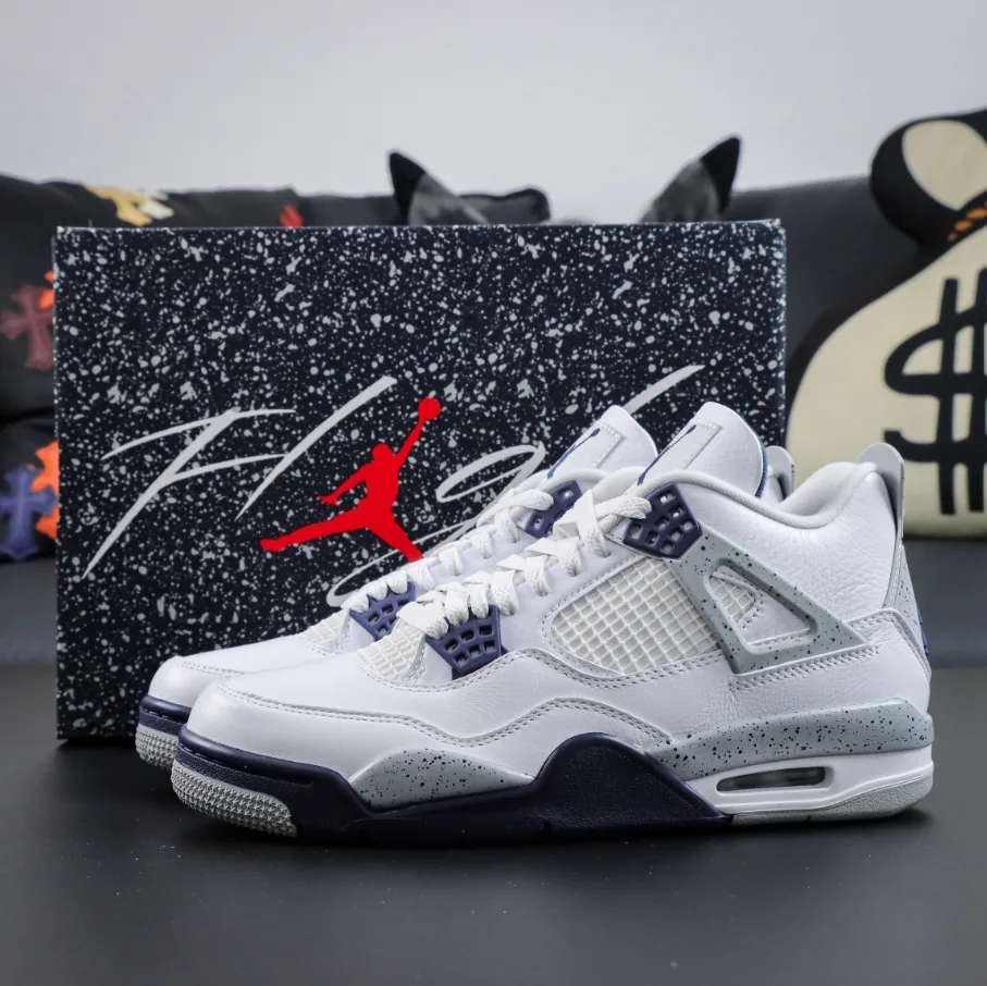 Jordan 4 Midnight Navy