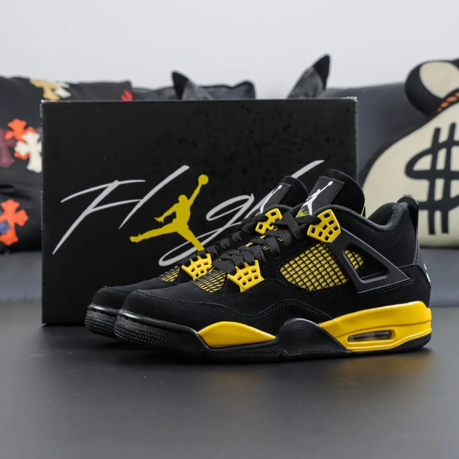 Jordan 4 Retro Thunder