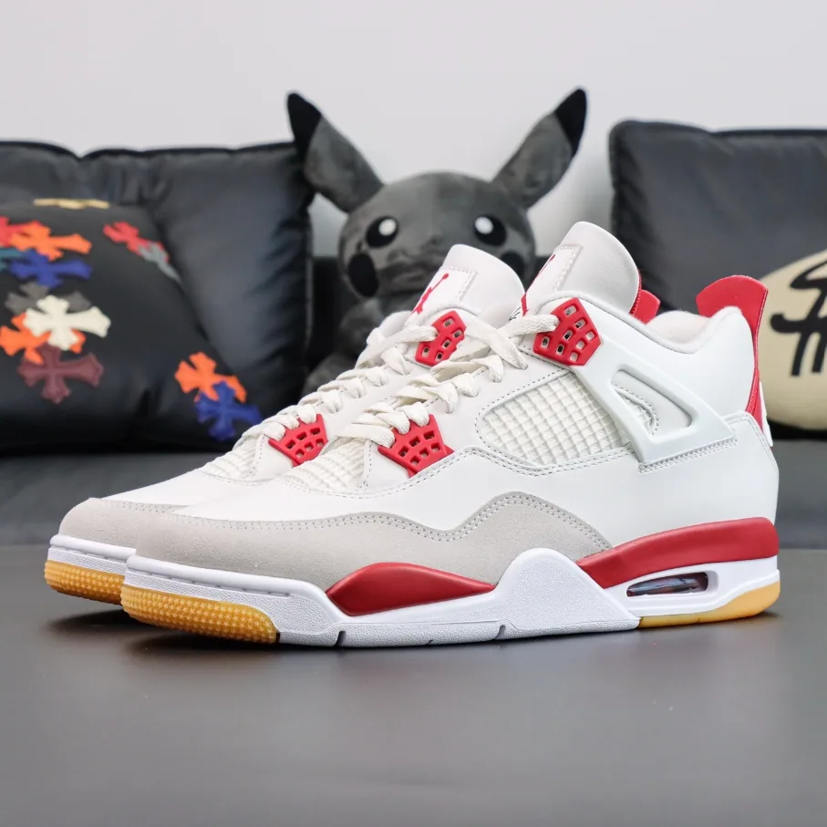 Jordan 4 Varsity Red