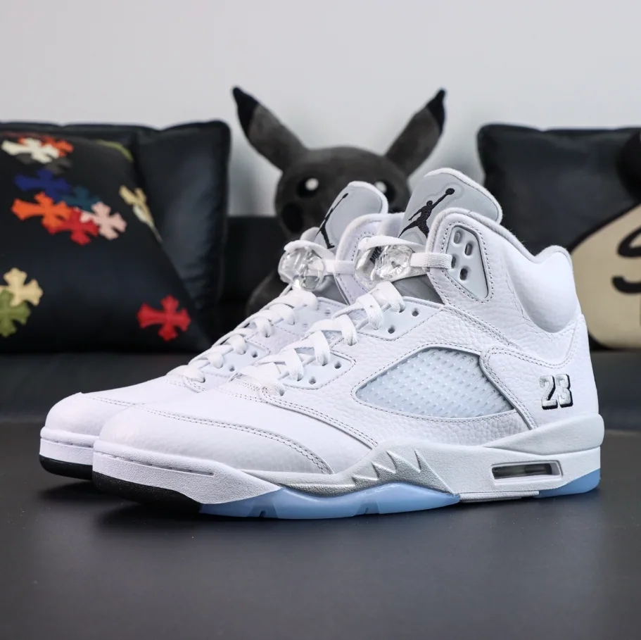 Jordan 5 Metallic White