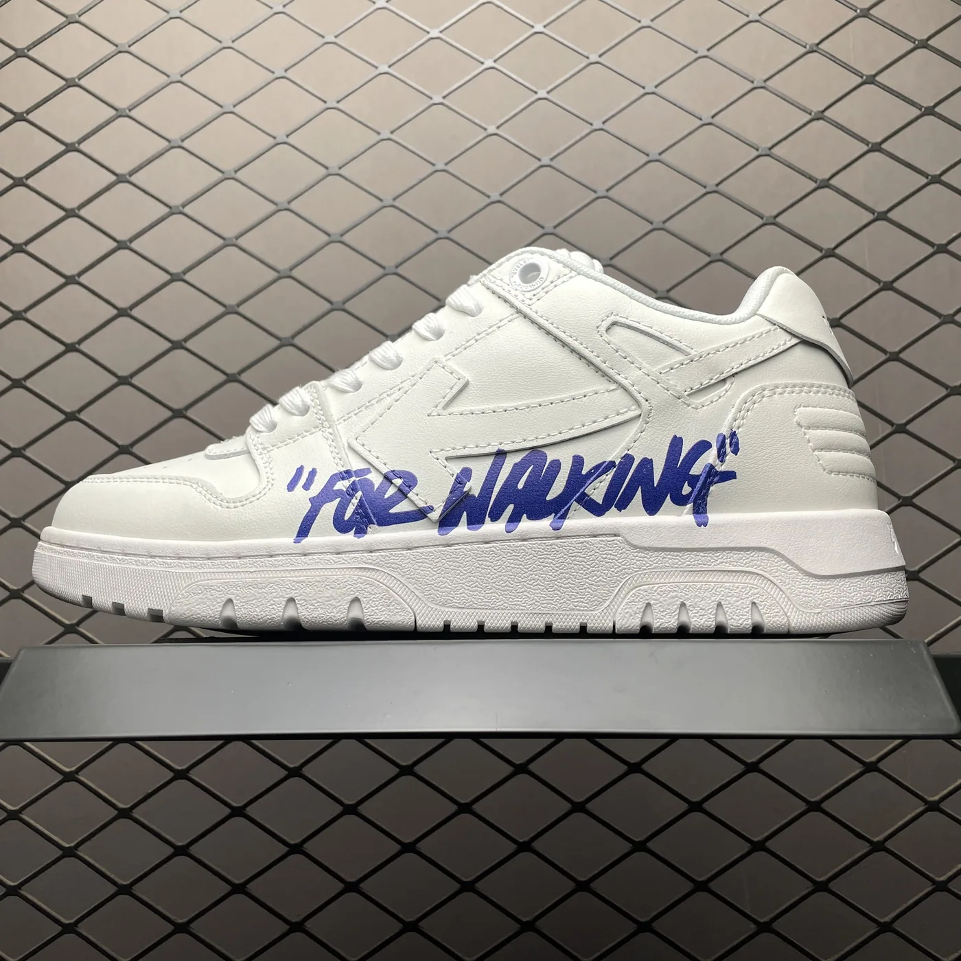 Off White Blanco Azul 3