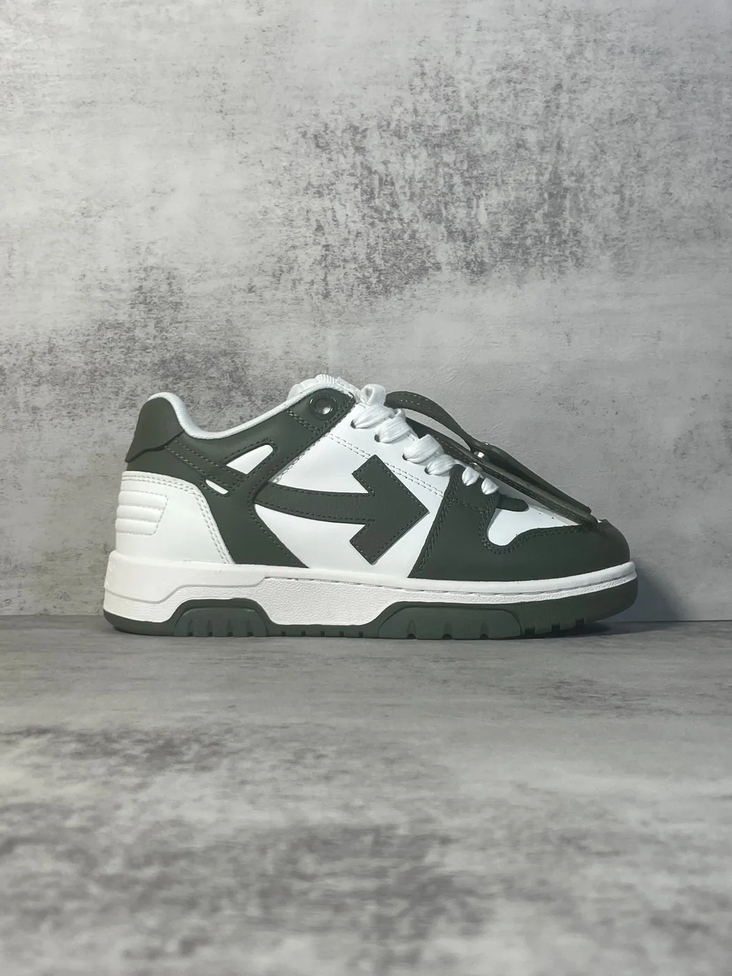Off White Verde Blanco 2