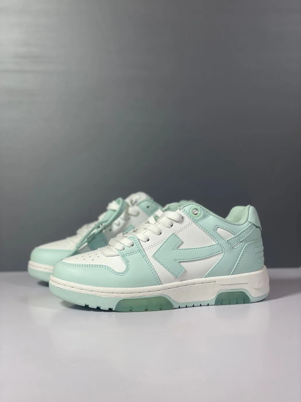 Off White Verde Claro Blanco