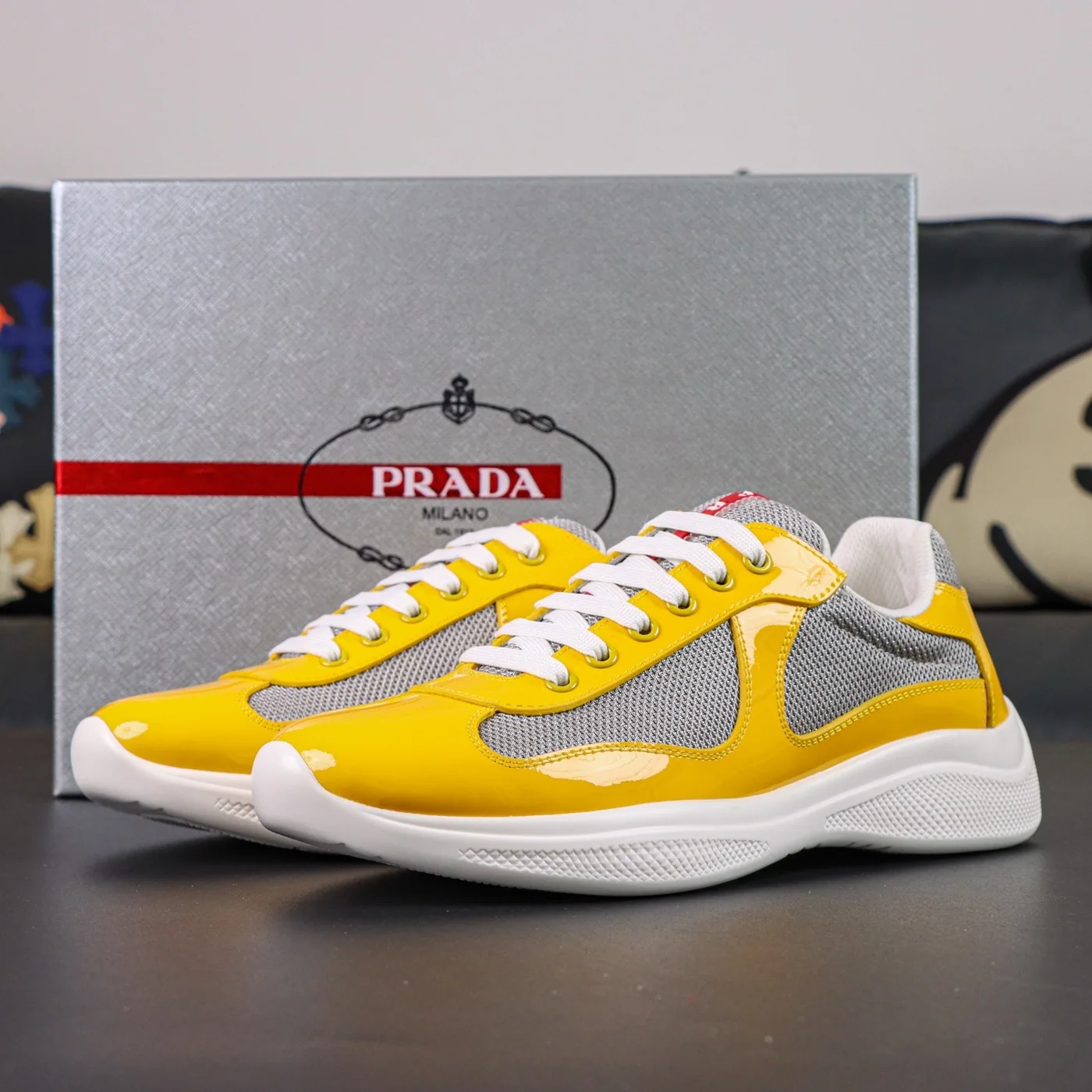 Prada Amarillo
