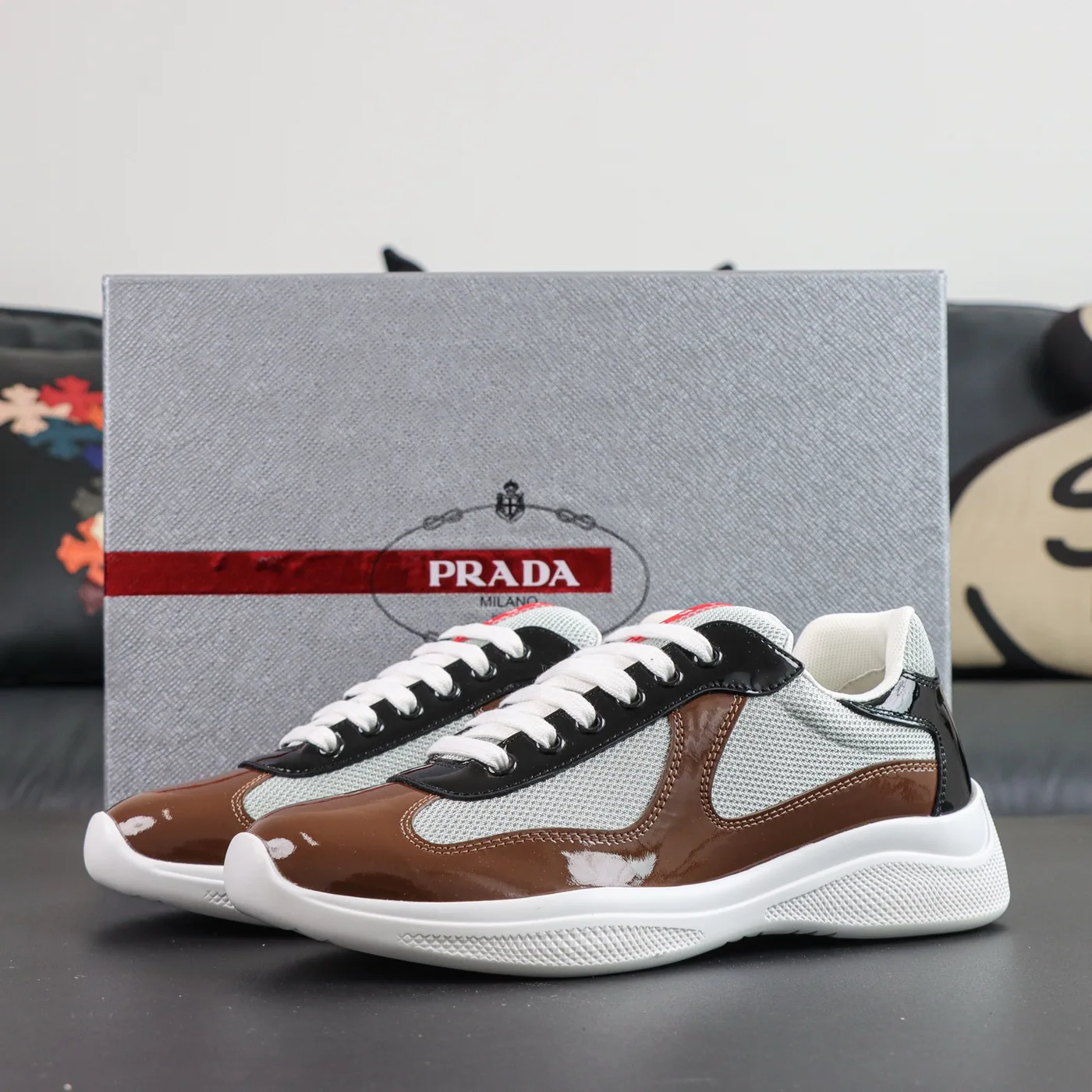 Prada Negro Cafe