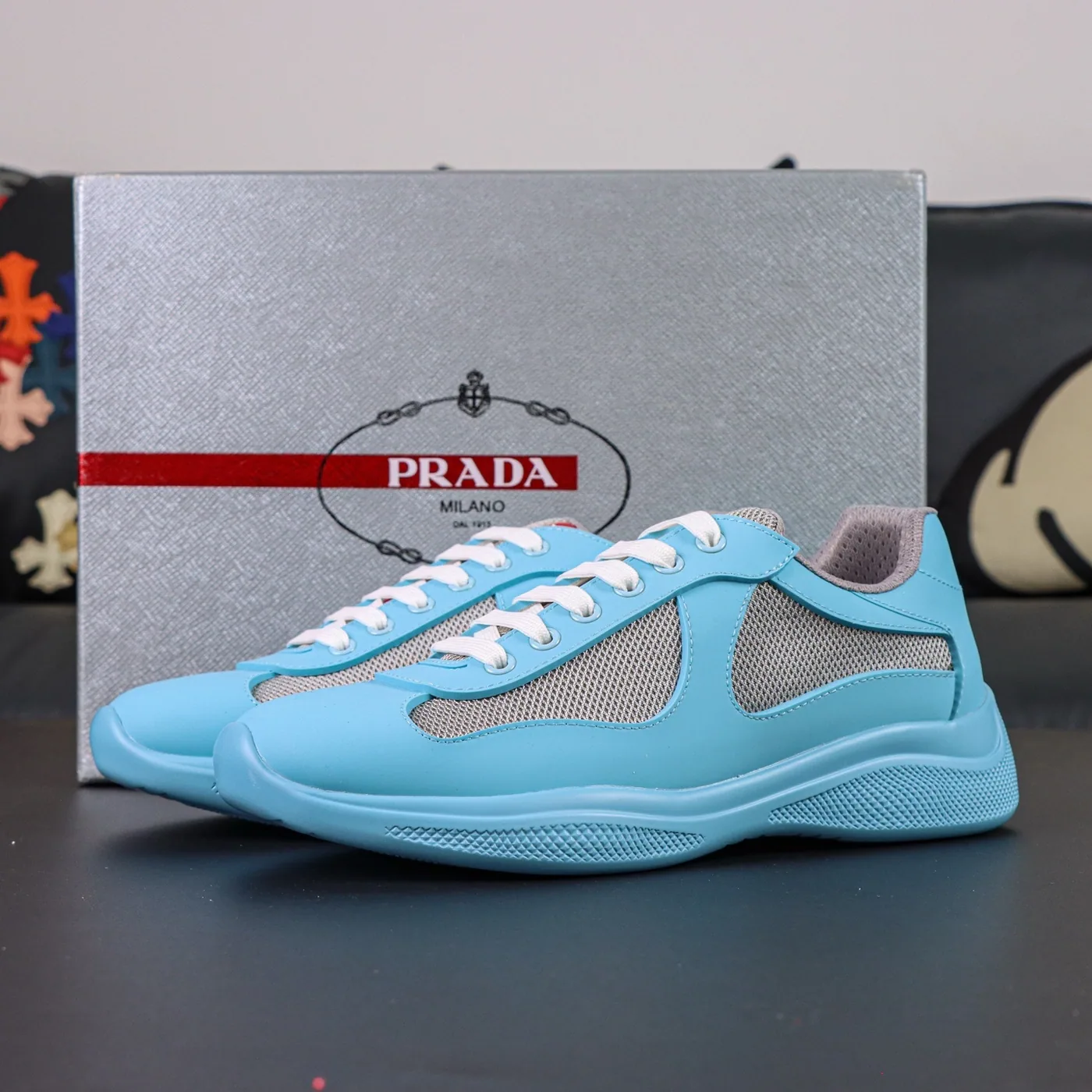 Prada Gamuza Azul Claro
