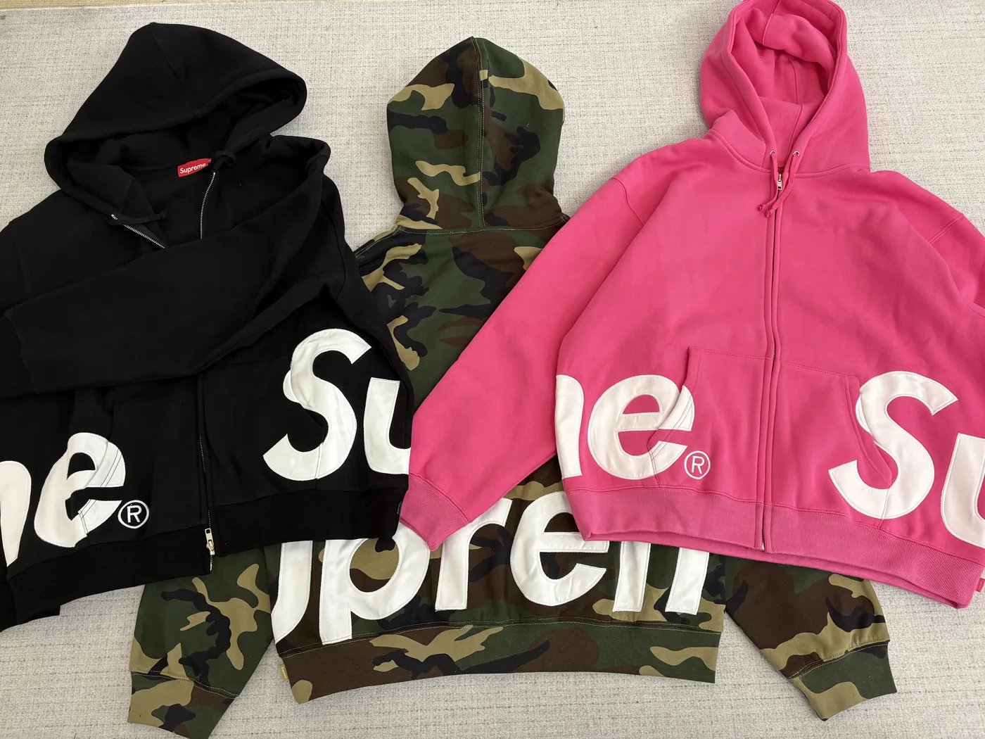 Supreme Big Logo